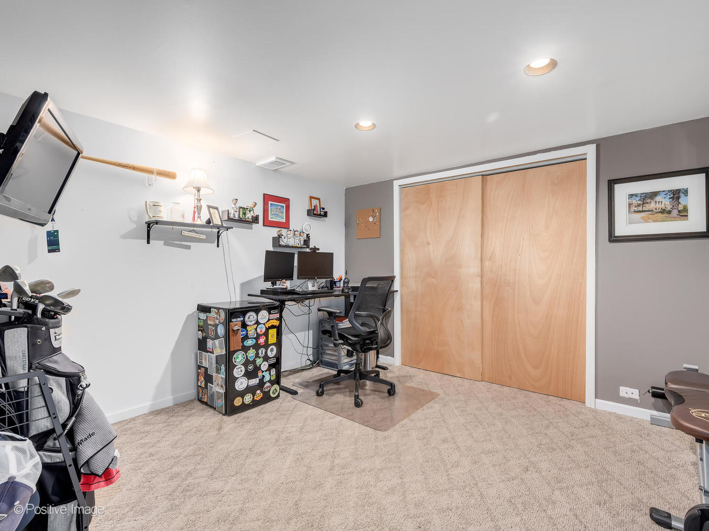 392 E Saint Charles Road, Elmhurst, IL 60126