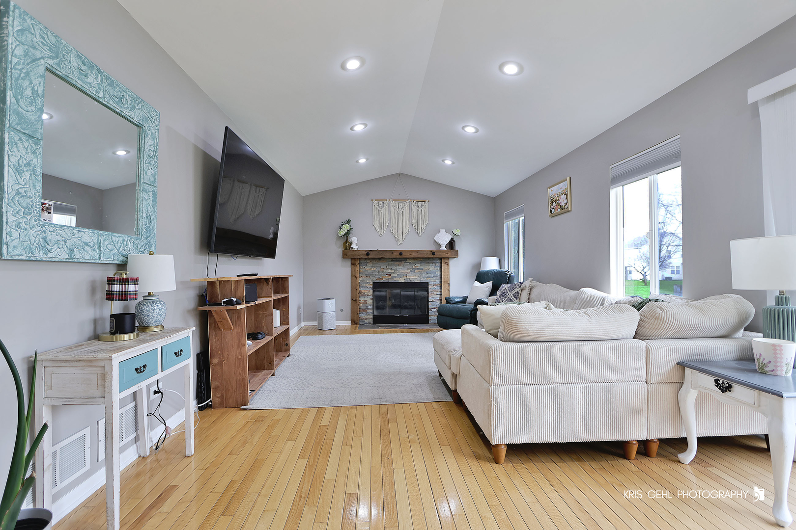 1407 S Janice Lane, Round Lake, IL 60073