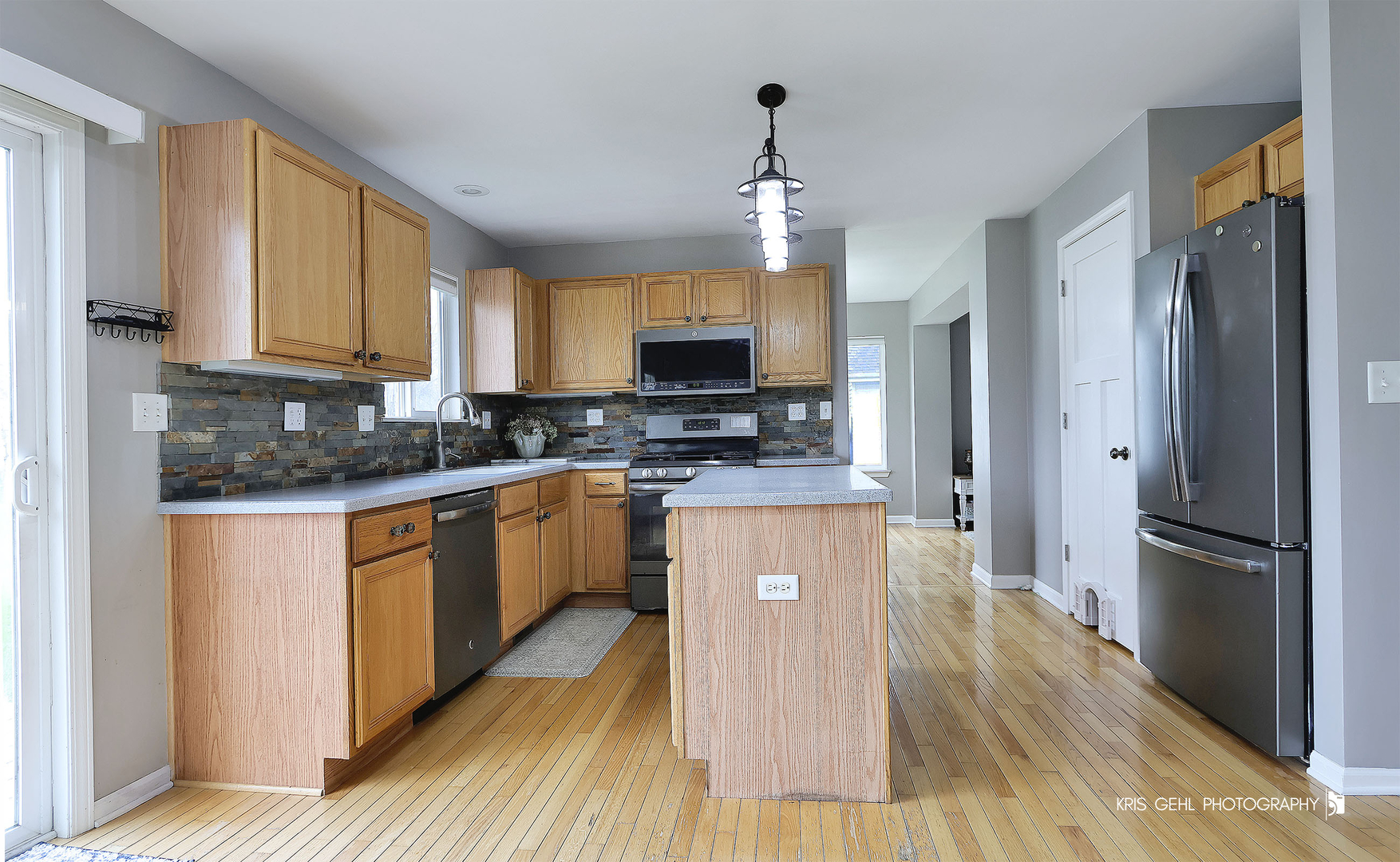 1407 S Janice Lane, Round Lake, IL 60073