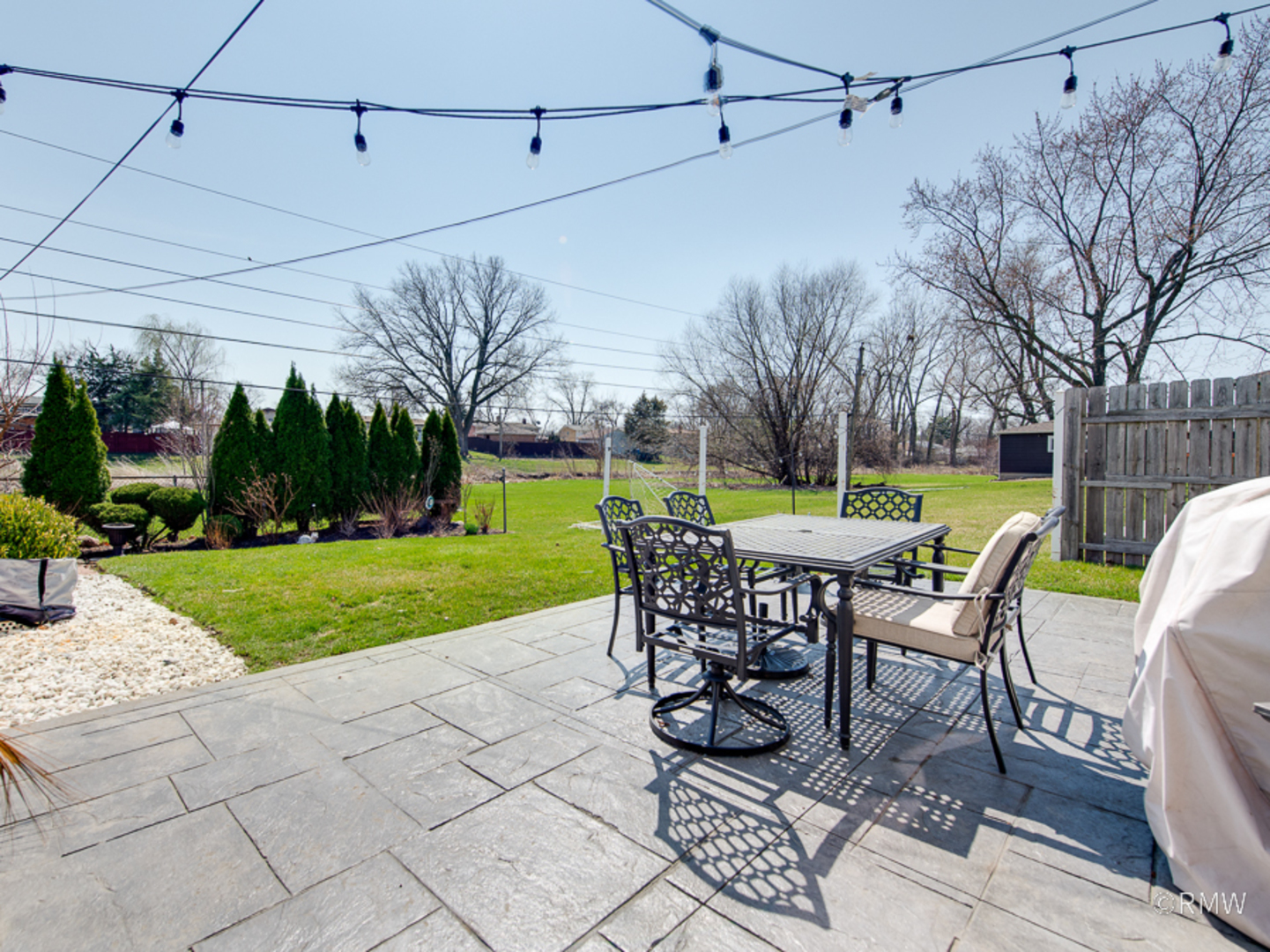 51 W ROZANNE Drive, Addison, IL 60101