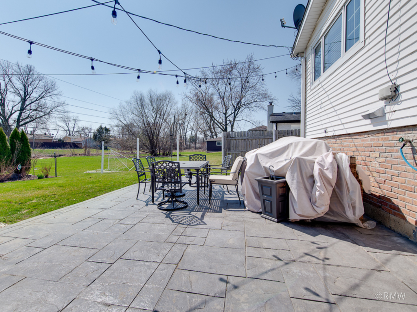 51 W ROZANNE Drive, Addison, IL 60101