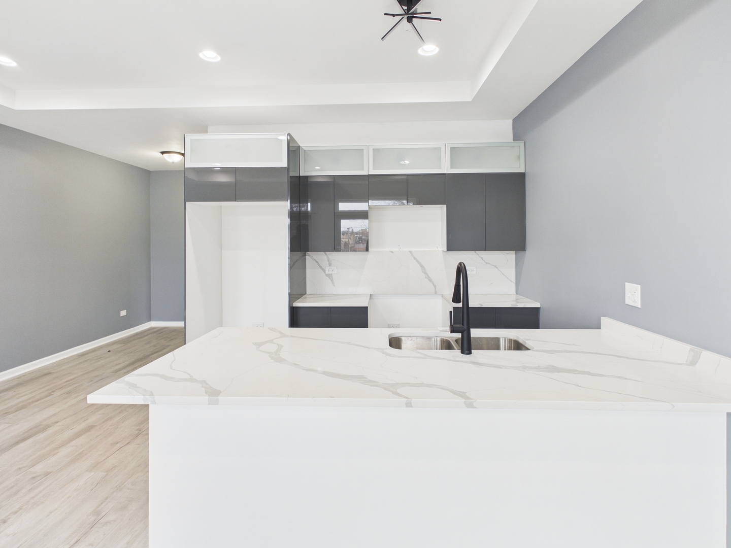 6346 S Evans Avenue, Chicago, IL 60637