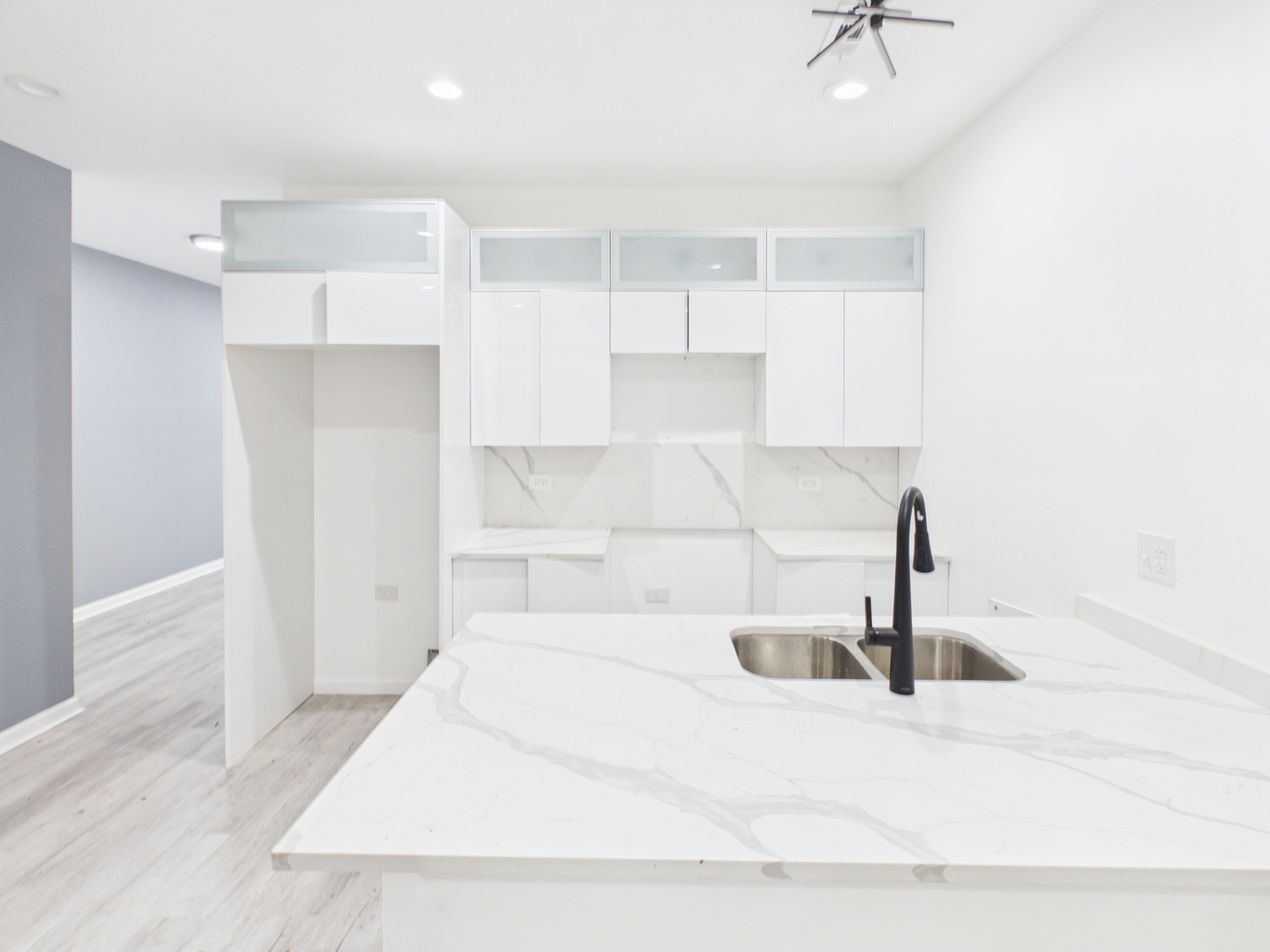 6346 S Evans Avenue, Chicago, IL 60637