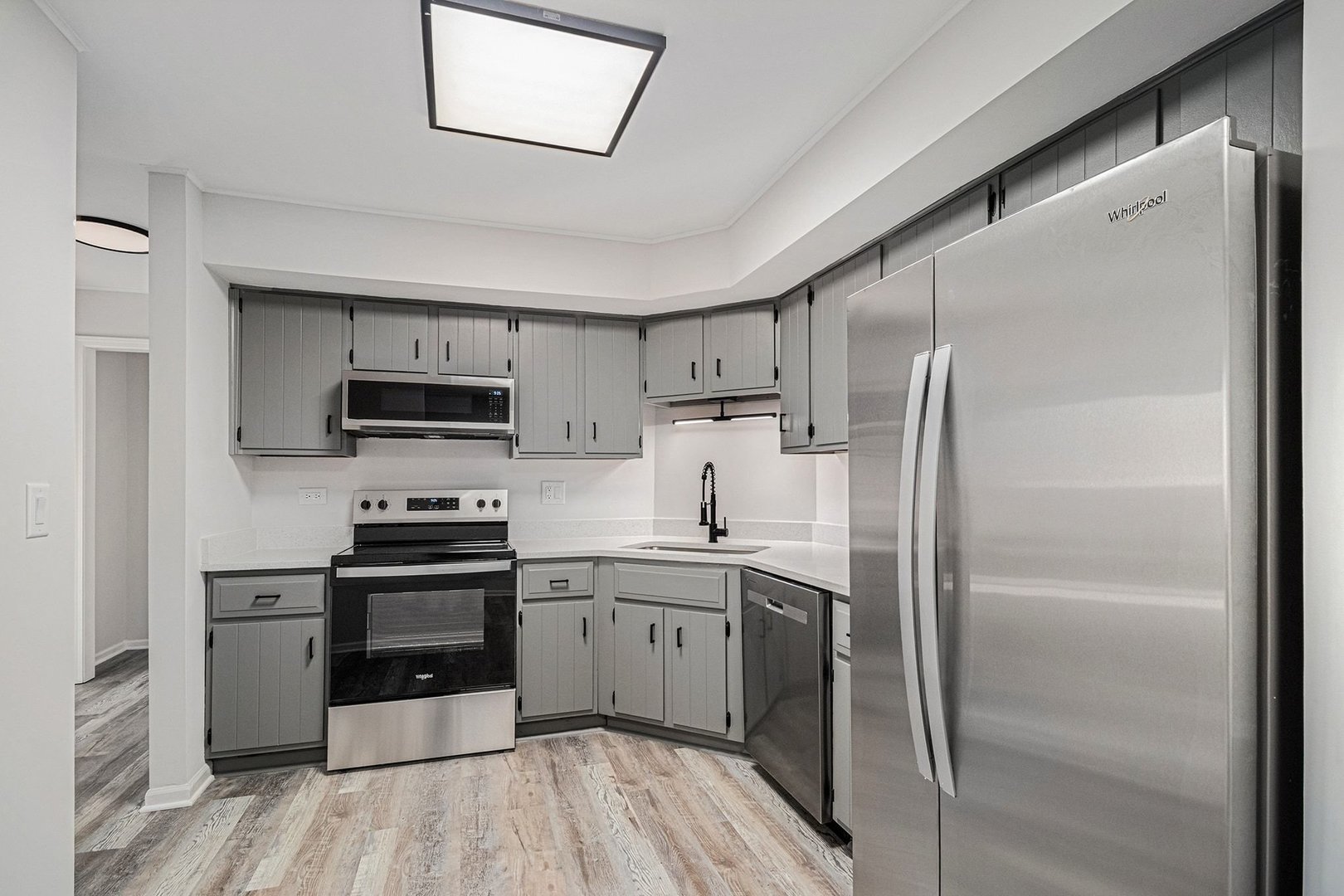 319 Dunning Avenue #3A, West Dundee, IL 60118