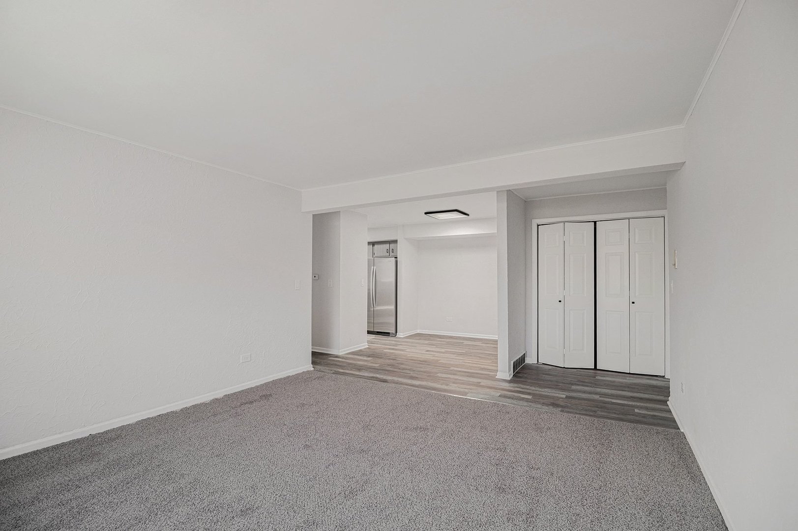 319 Dunning Avenue #3A, West Dundee, IL 60118