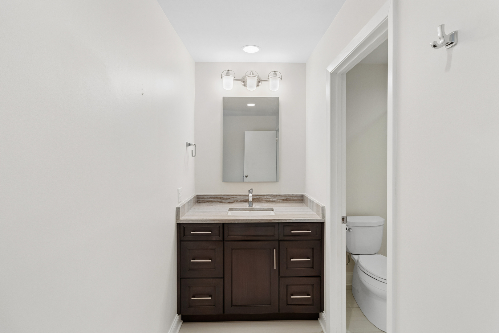 1659 N Belmont Court #1659, Arlington Heights, IL 60004
