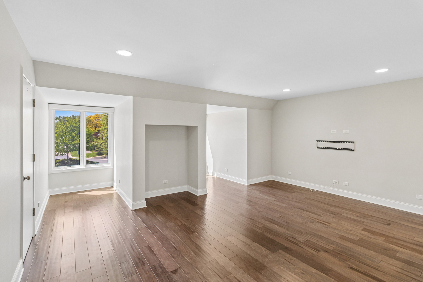 1659 N Belmont Court #1659, Arlington Heights, IL 60004