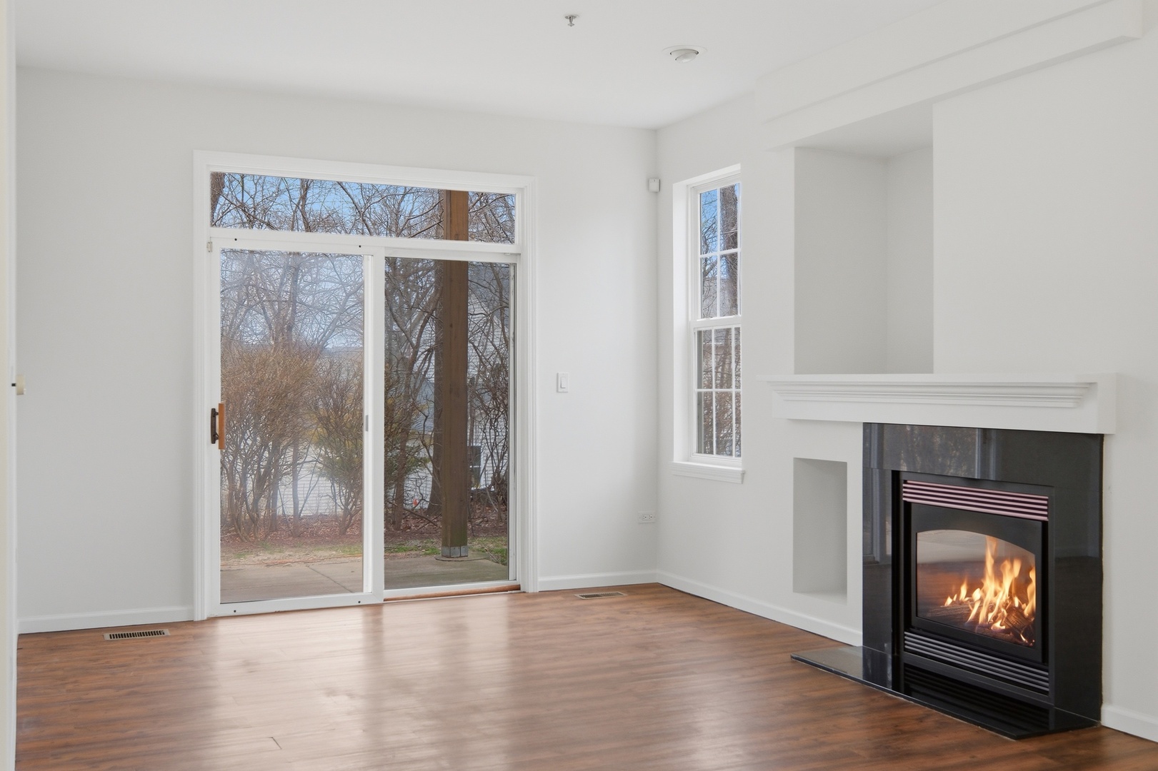 1313 Brookdale Drive, Carpentersville, IL 60110