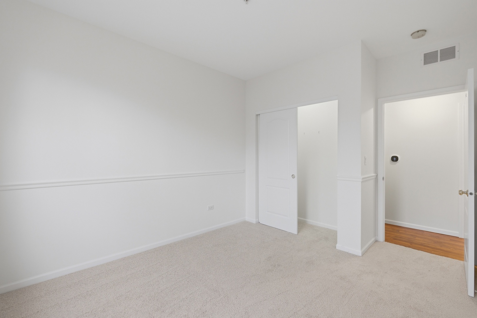 1313 Brookdale Drive, Carpentersville, IL 60110