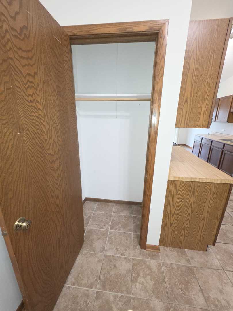 9950 Treetop Drive #340S, Orland Park, IL 60462