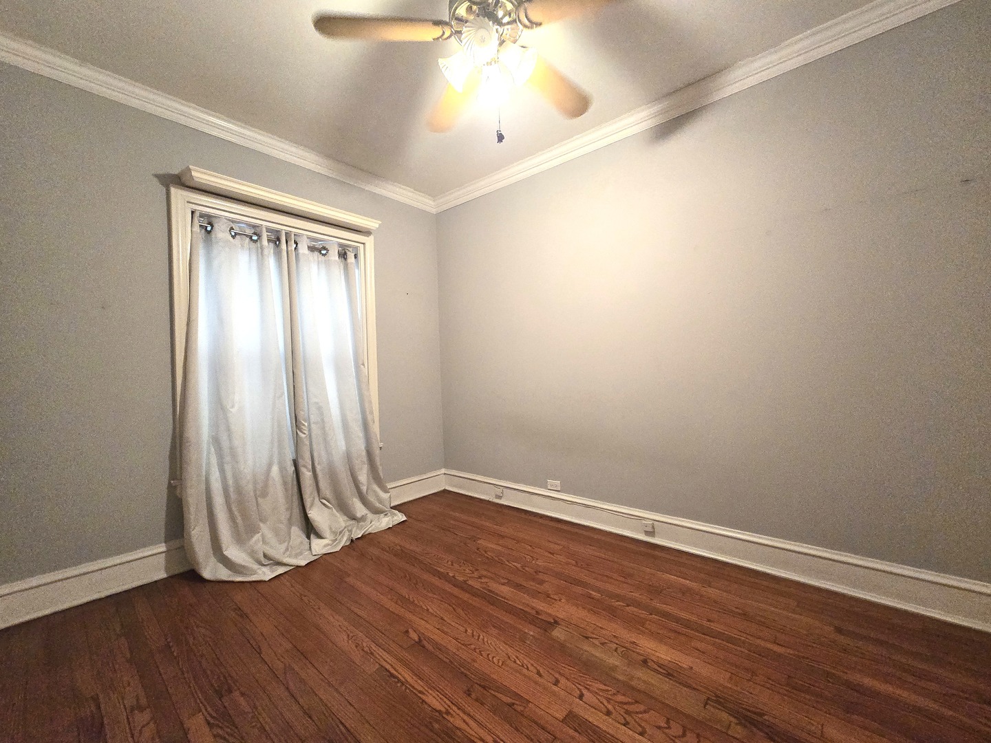 548 W Brompton Avenue #1E, Chicago, IL 60657