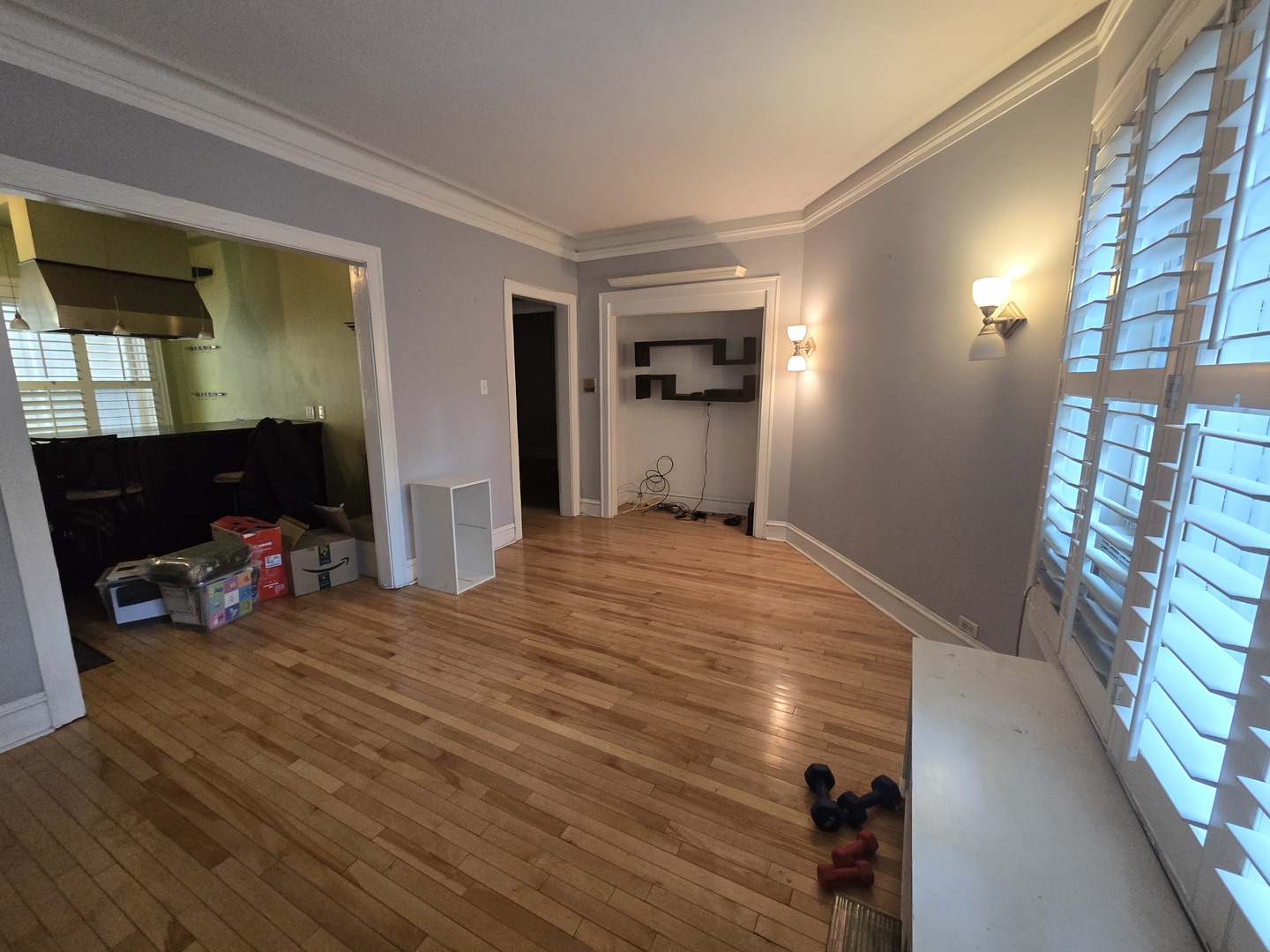 548 W Brompton Avenue #1E, Chicago, IL 60657