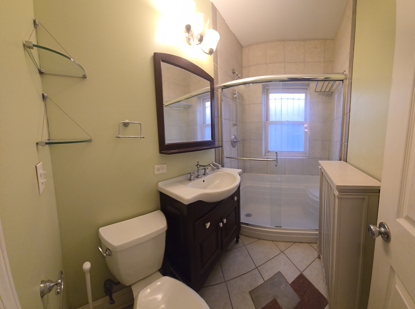 548 W Brompton Avenue #1E, Chicago, IL 60657