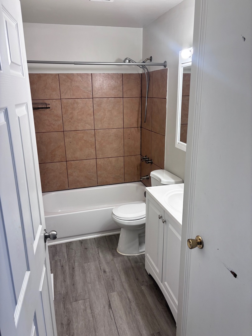 224 Heather Terrace, Round Lake Beach, IL 60073