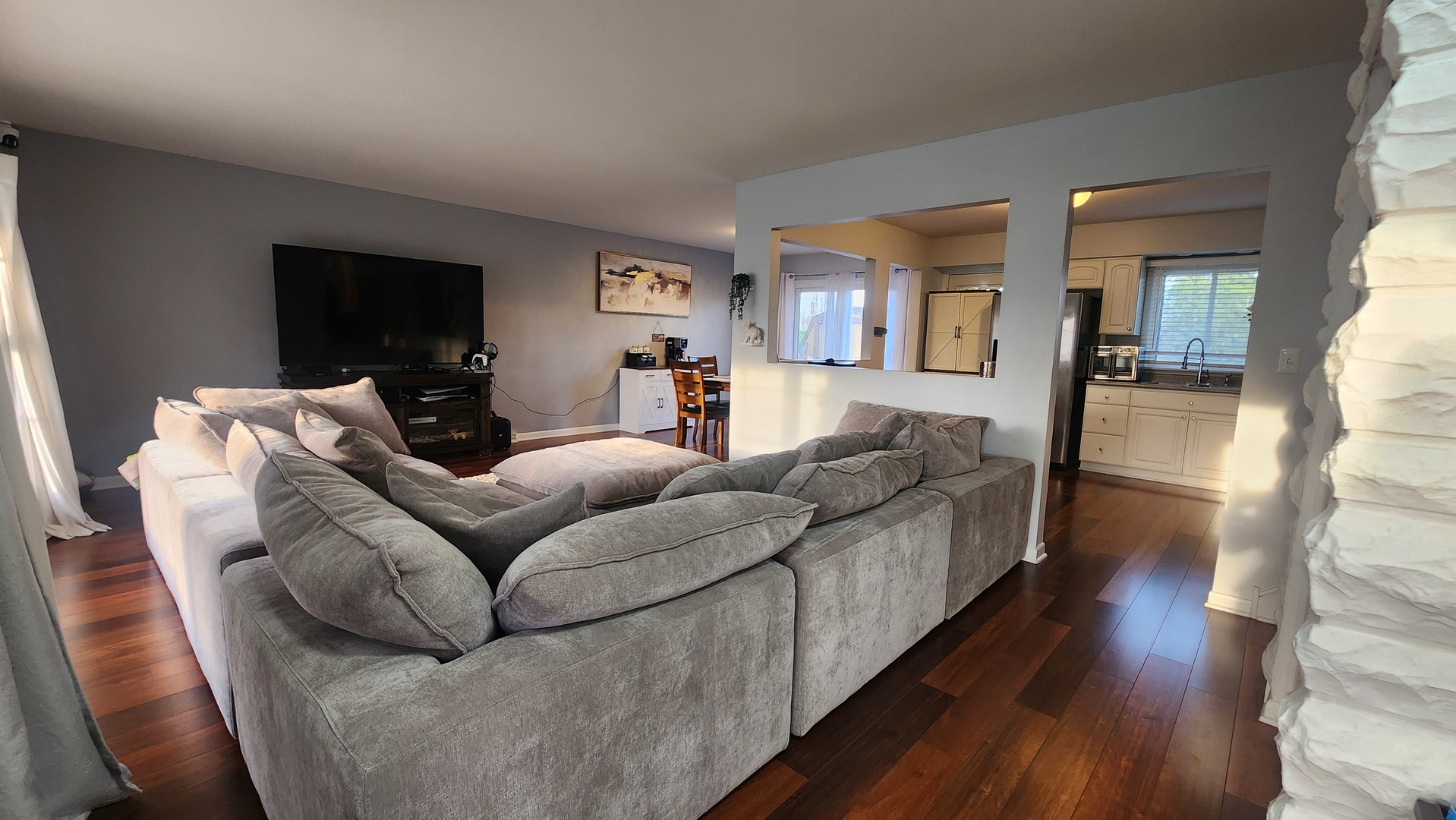 843 S School Street, Lombard, IL 60148