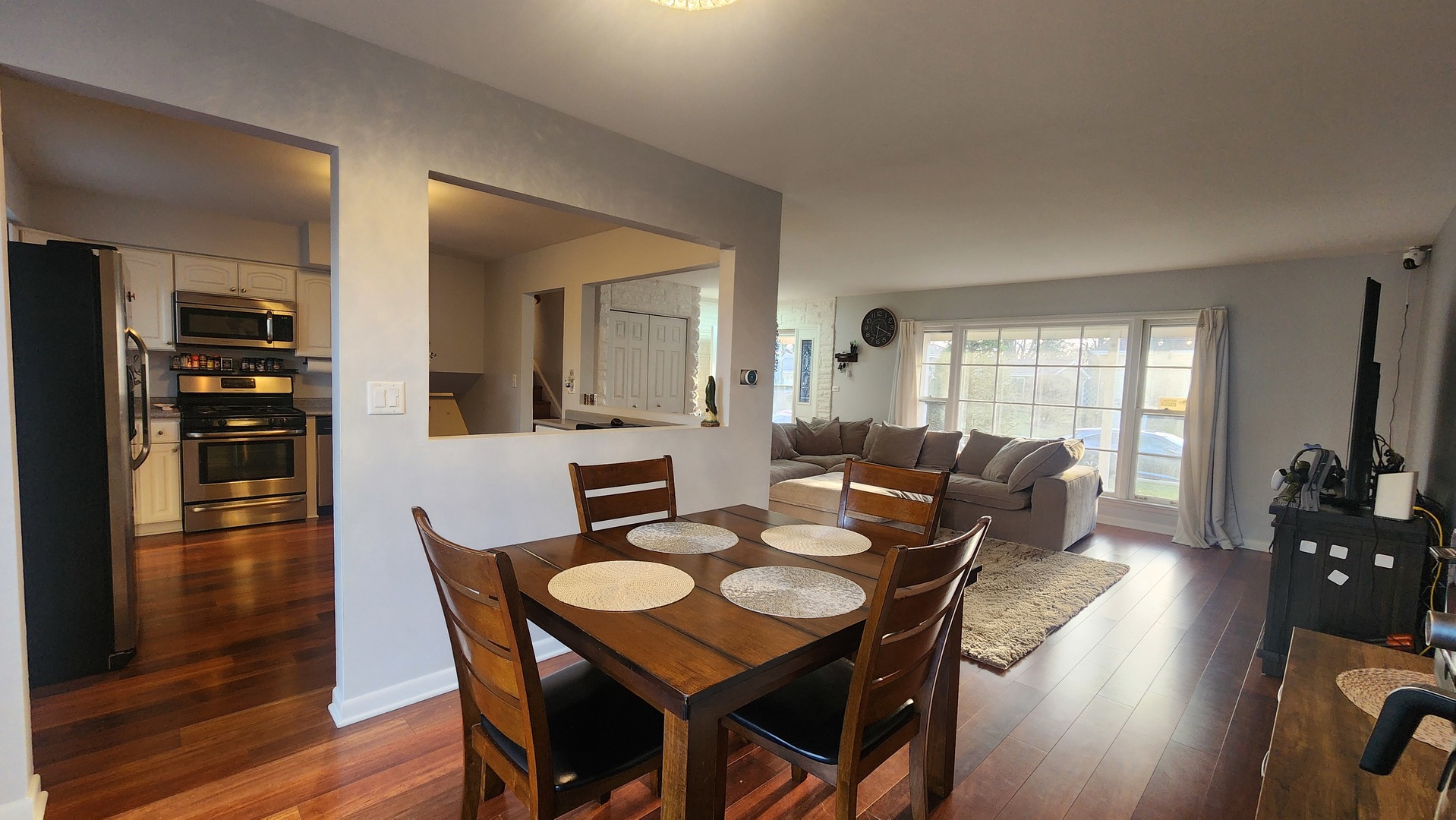 843 S School Street, Lombard, IL 60148