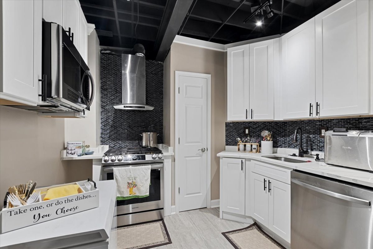 11804 Long Run Drive, Orland Park, IL 60467