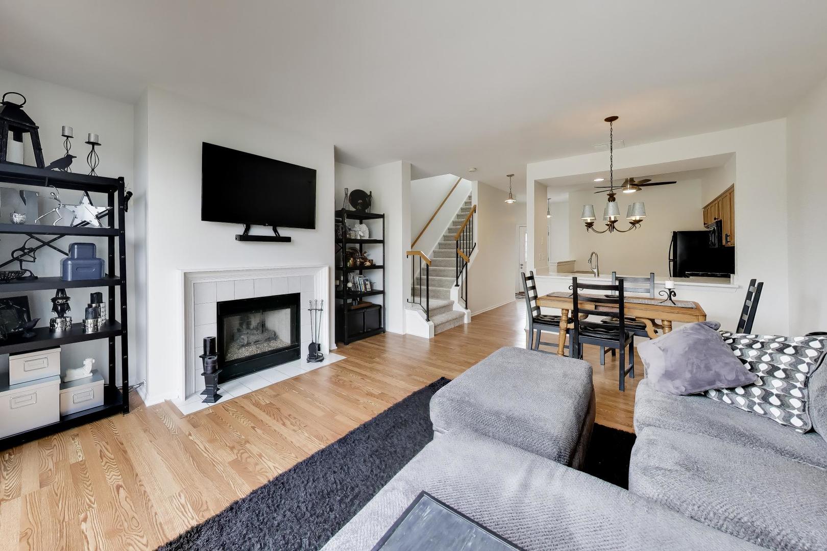 17804 W Braewick Road, Gurnee, IL 60031