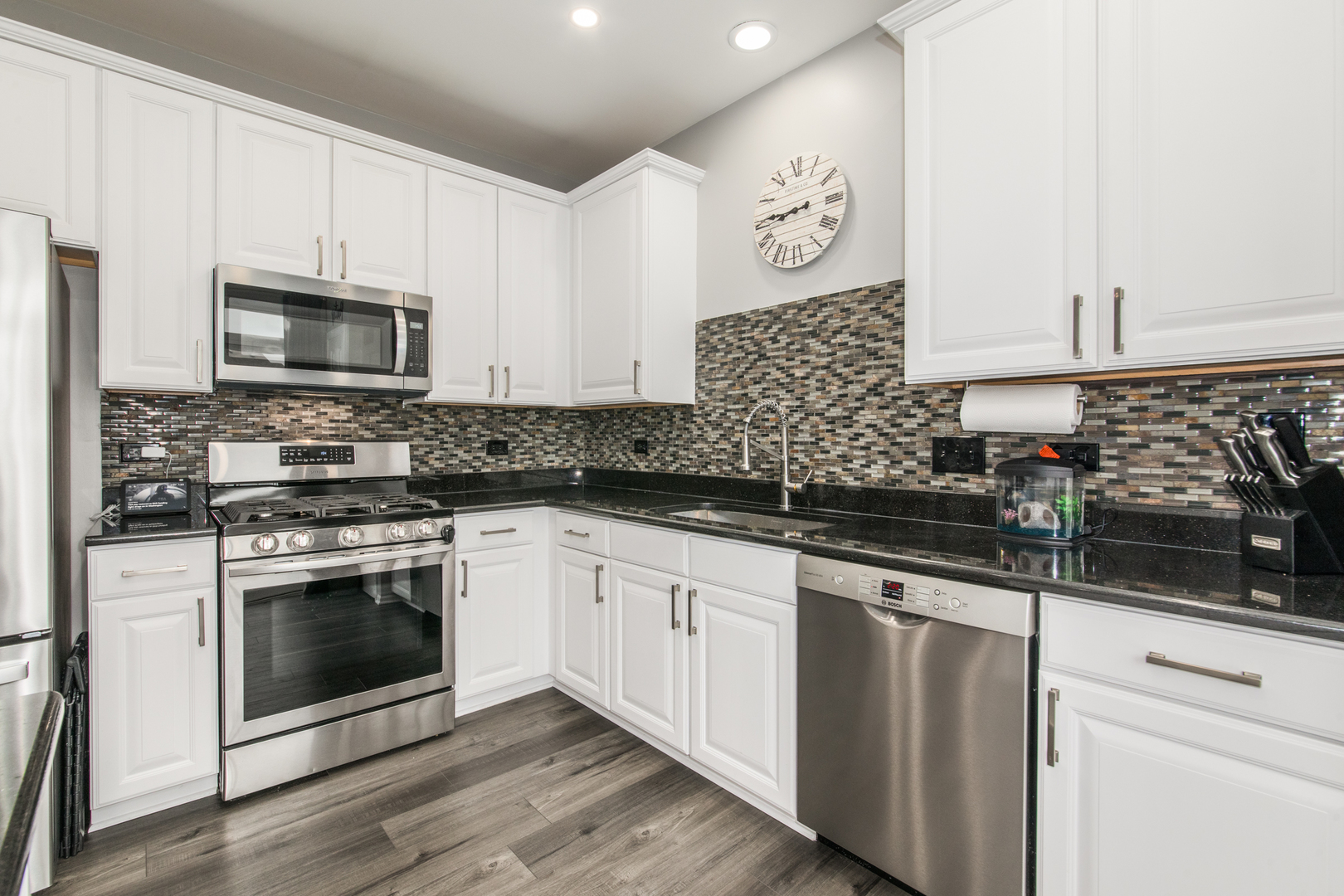 770 Lambert Lane #96-6, Bartlett, IL 60103