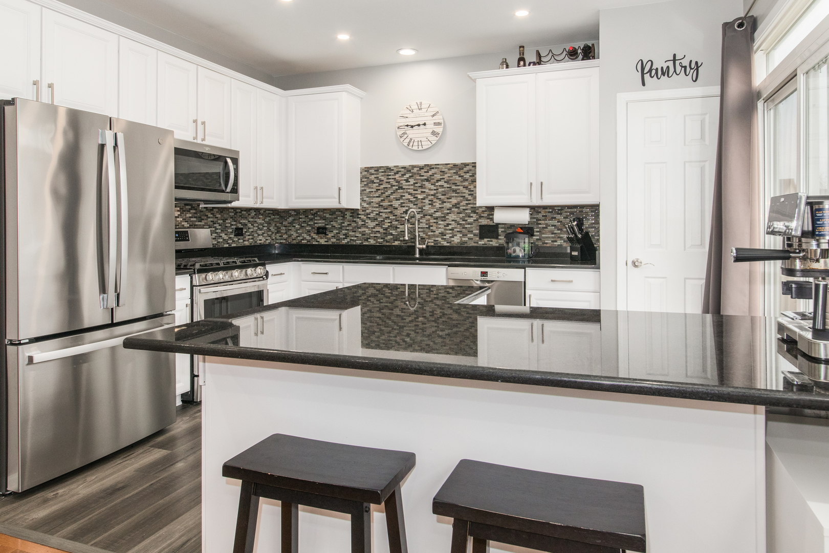 770 Lambert Lane #96-6, Bartlett, IL 60103