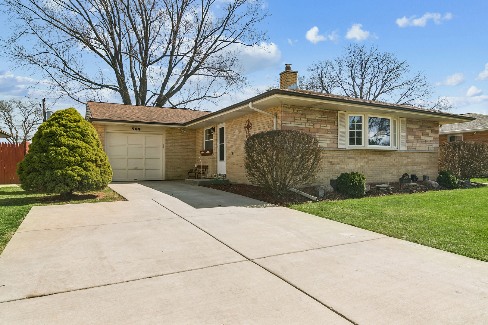 589 Jon Lane, Des Plaines, IL 60016