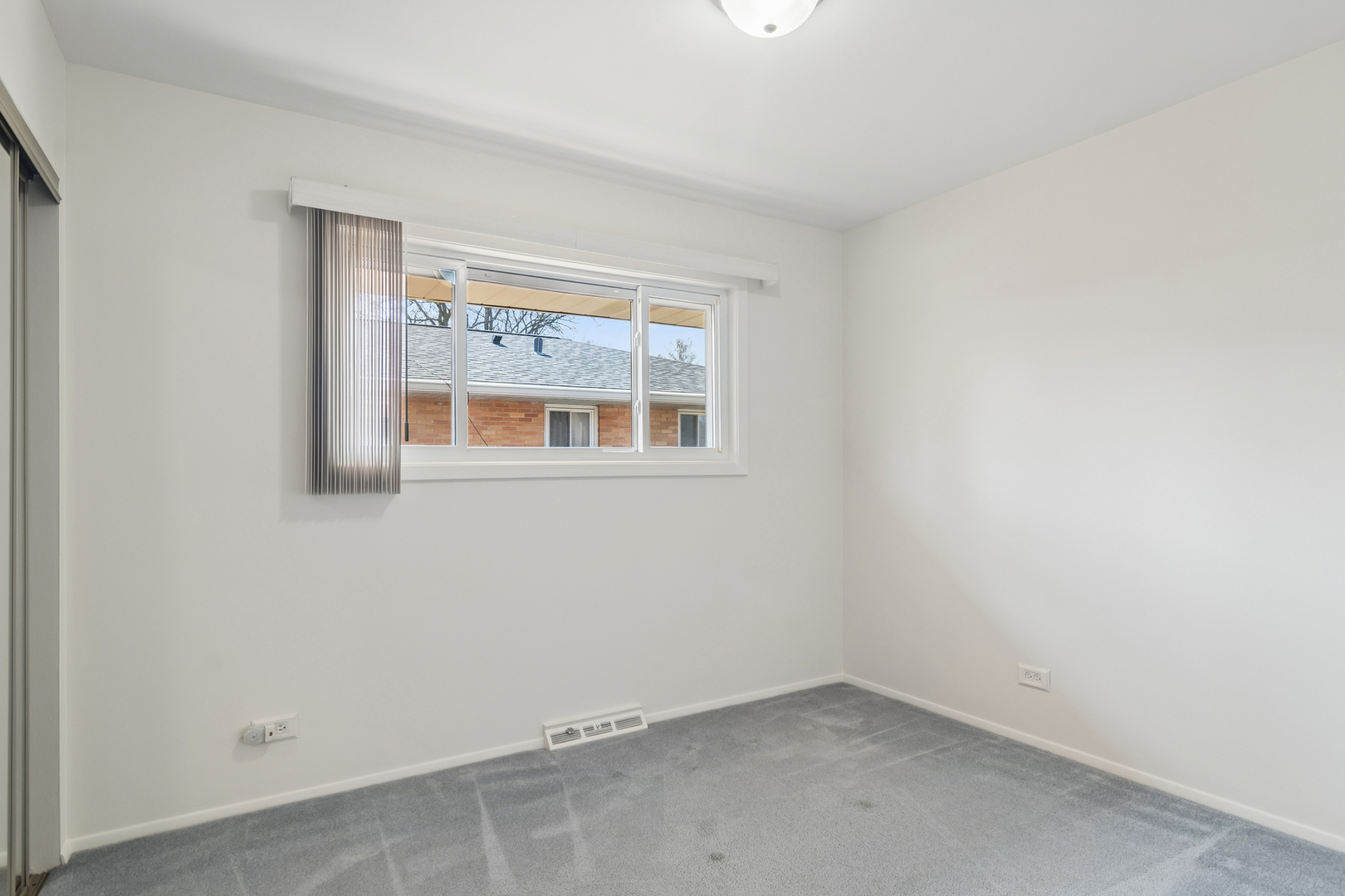 589 Jon Lane, Des Plaines, IL 60016