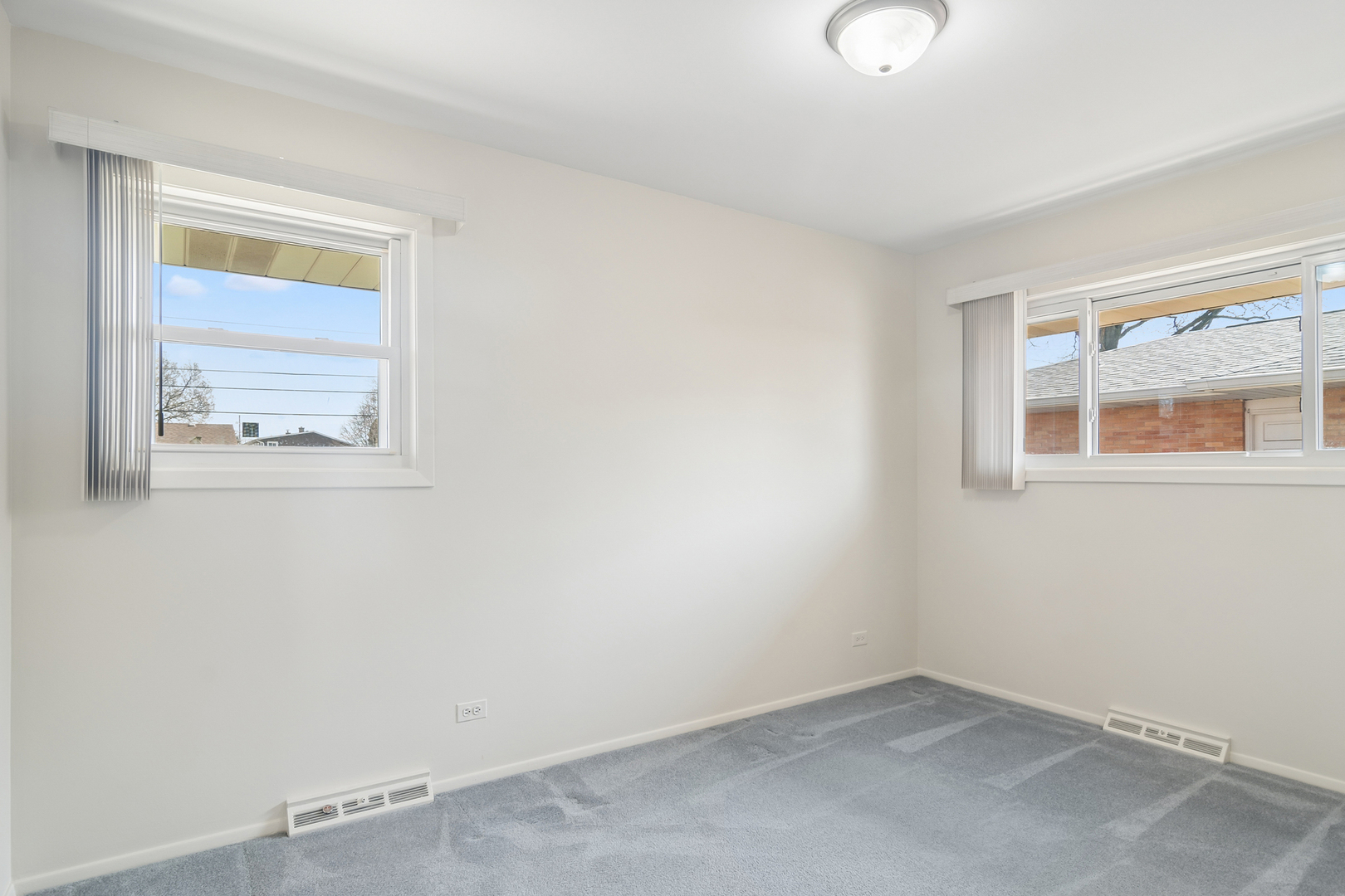 589 Jon Lane, Des Plaines, IL 60016