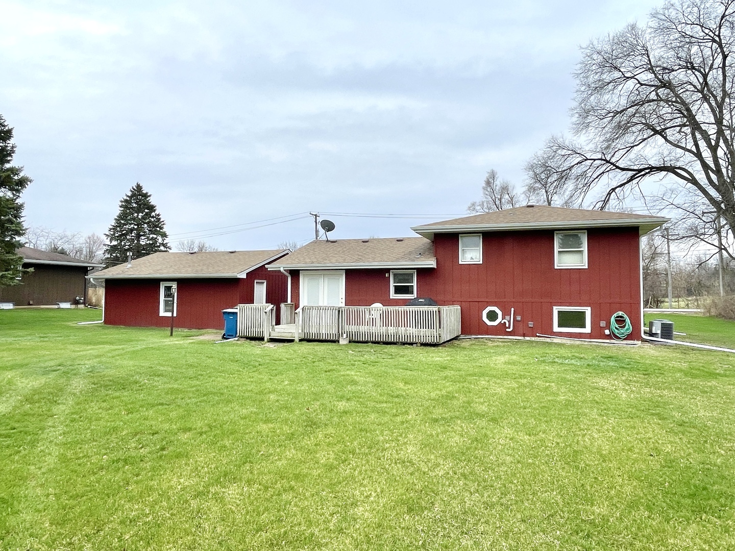 38w480 McDonald Road, Elgin, IL 60124