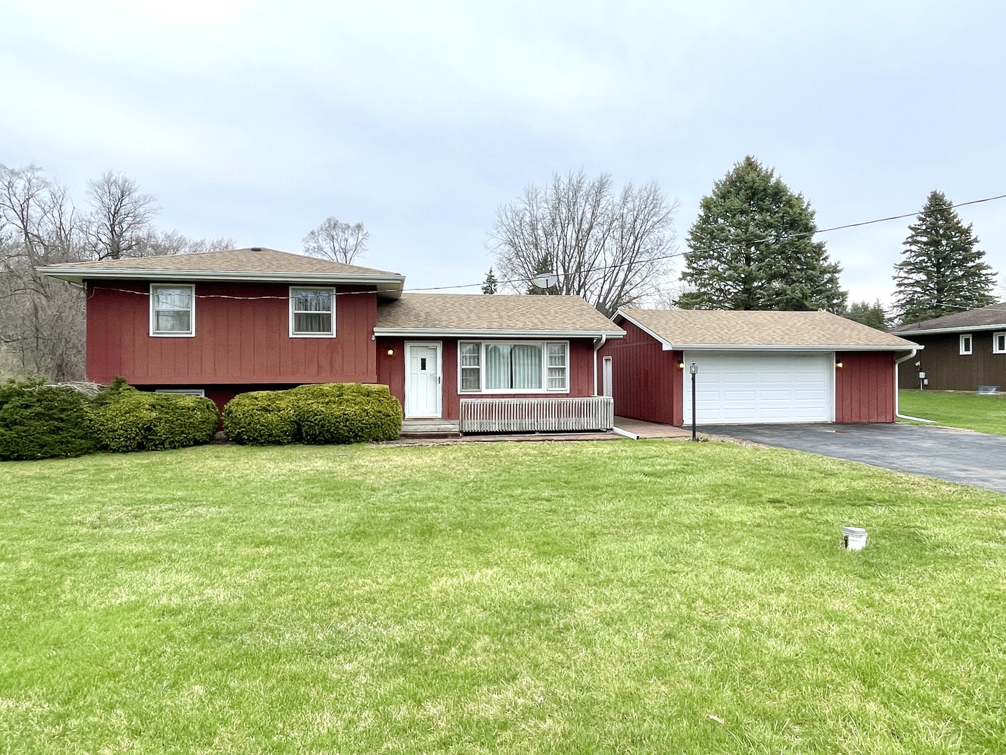 38w480 McDonald Road, Elgin, IL 60124