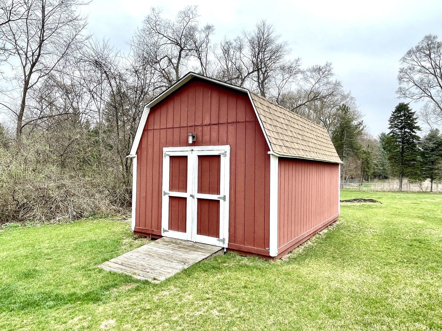 38w480 McDonald Road, Elgin, IL 60124