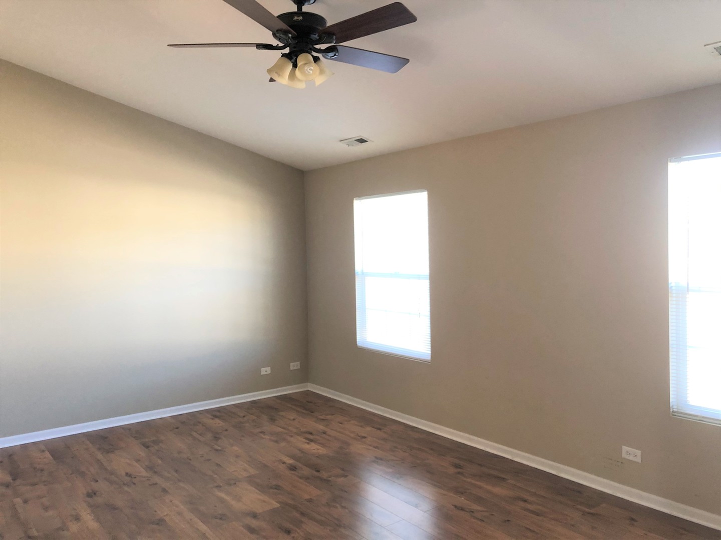 1609 Fredericksburg Lane #1609, Aurora, IL 60503