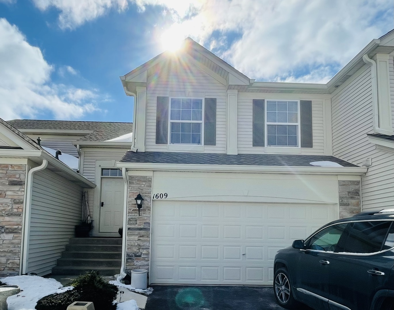 1609 Fredericksburg Lane #1609, Aurora, IL 60503