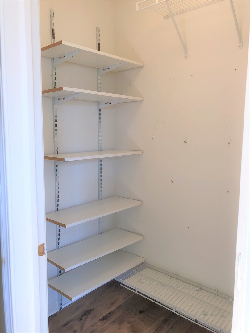 1609 Fredericksburg Lane #1609, Aurora, IL 60503