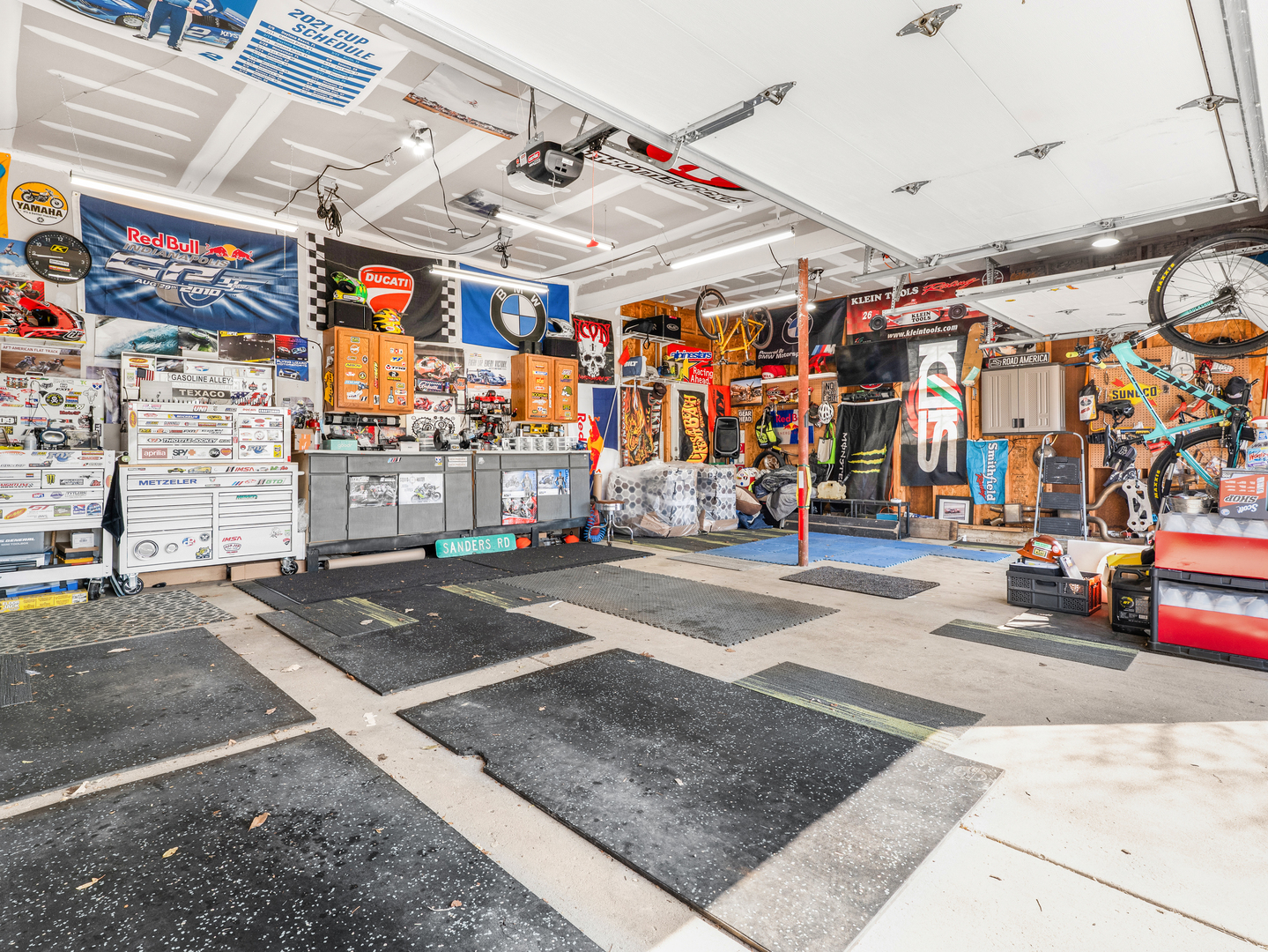 3760 Bunker Hill Drive, Algonquin, IL 60102