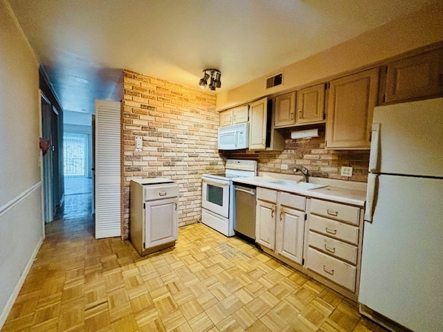 9700 Bianco Terrace #2D, Des Plaines, IL 60016