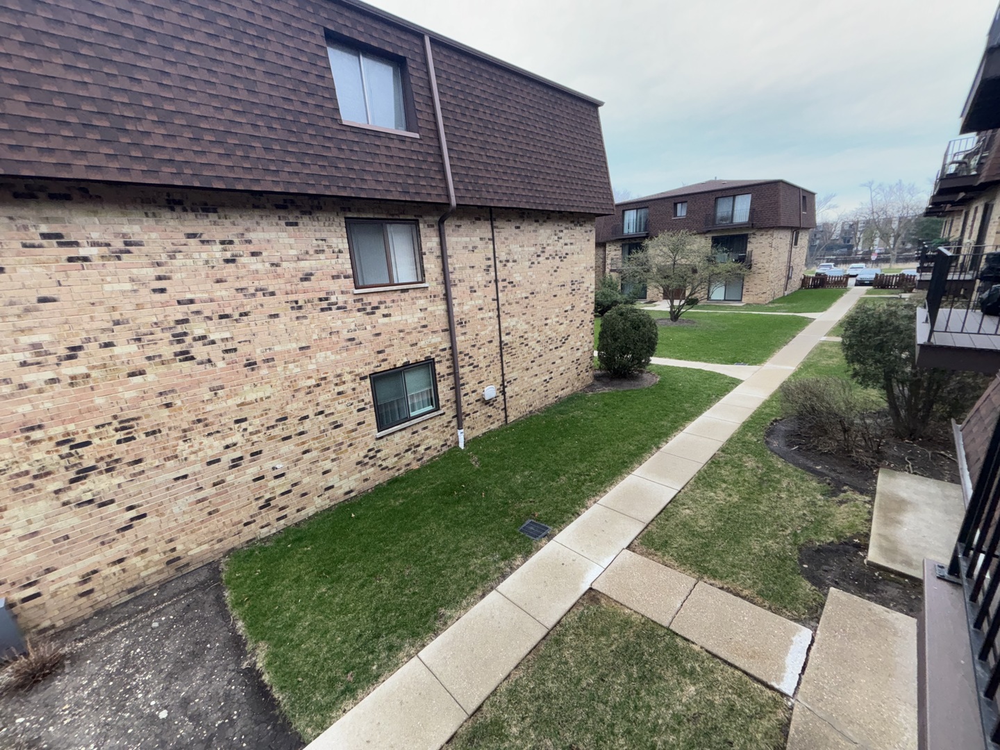 9700 Bianco Terrace #2D, Des Plaines, IL 60016