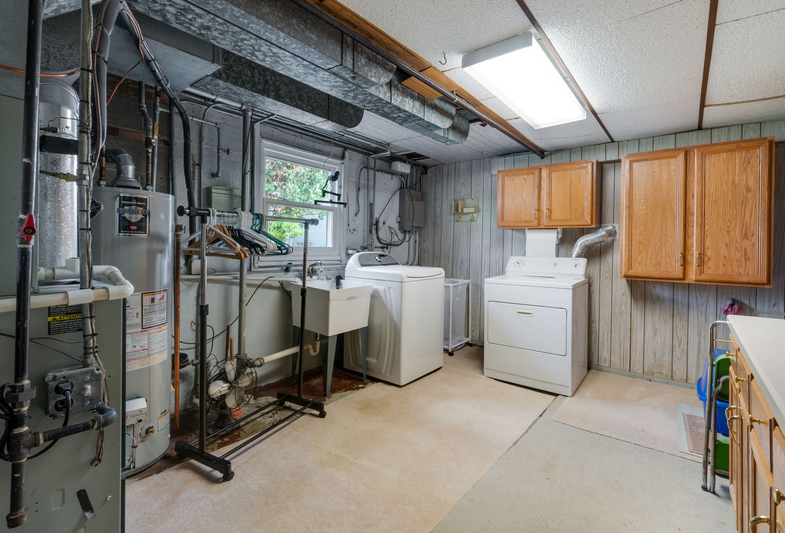 913 S Mitchell Avenue, Elmhurst, IL 60126