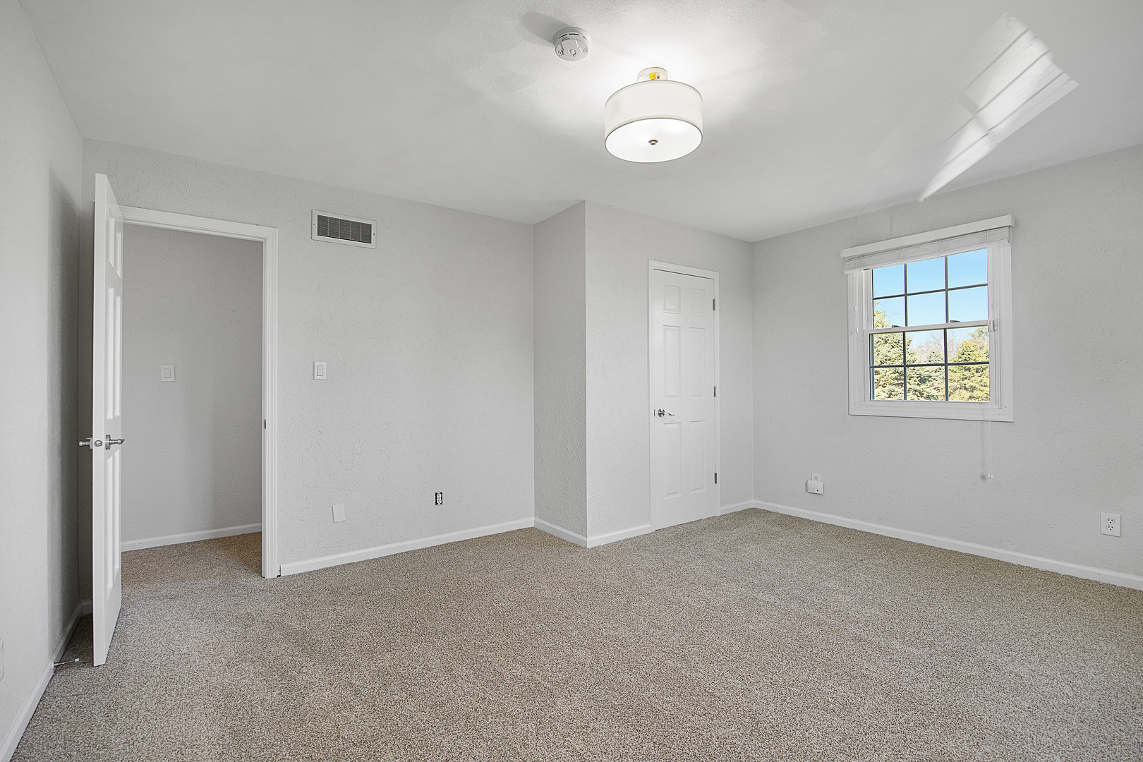 18788 US 150 Highway, Bloomington, IL 61705