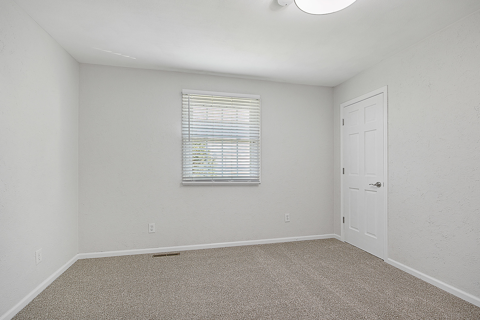 18788 US 150 Highway, Bloomington, IL 61705