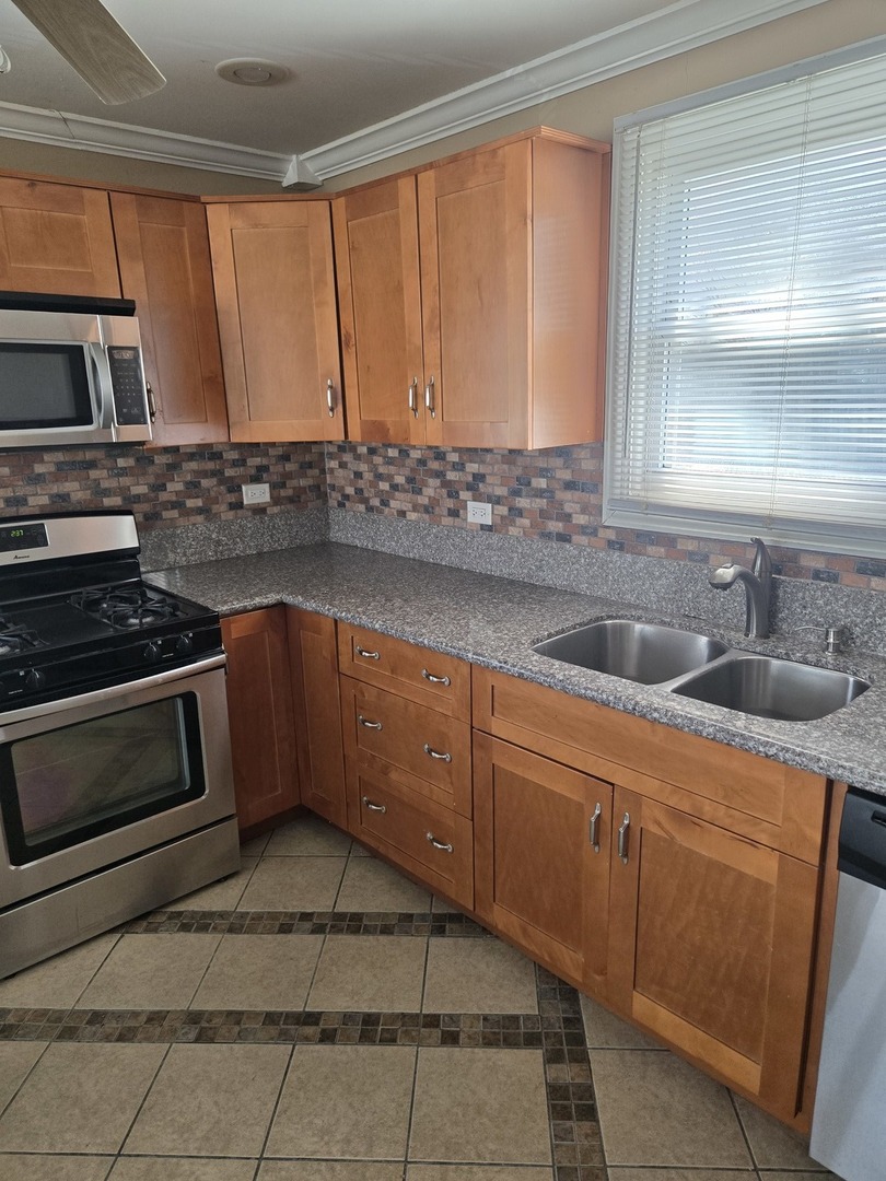 253 Mantua Street, Park Forest, IL 60466