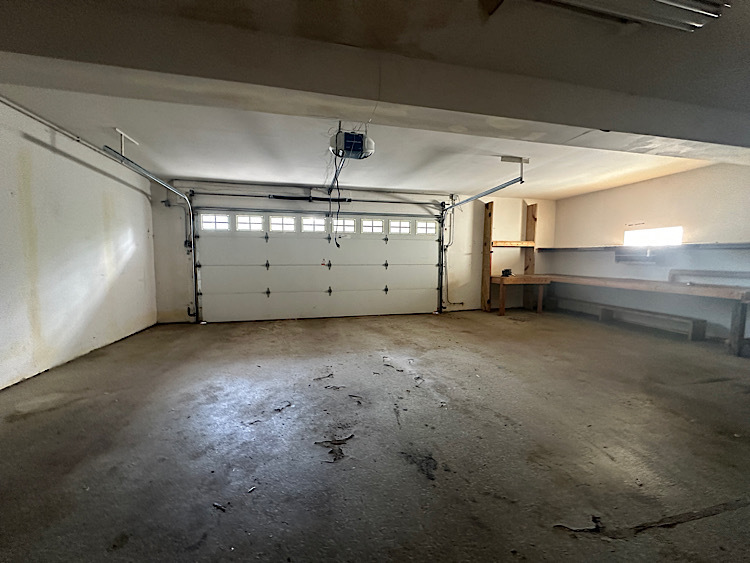 7216 Leonard Drive, Darien, IL 60561