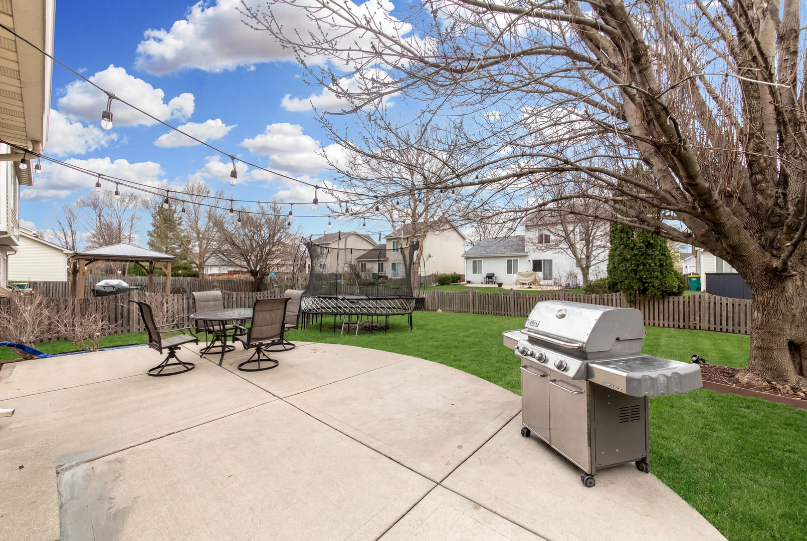 2043 Winchester Trail, Romeoville, IL 60446