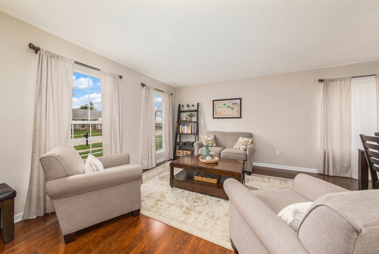 2043 Winchester Trail, Romeoville, IL 60446