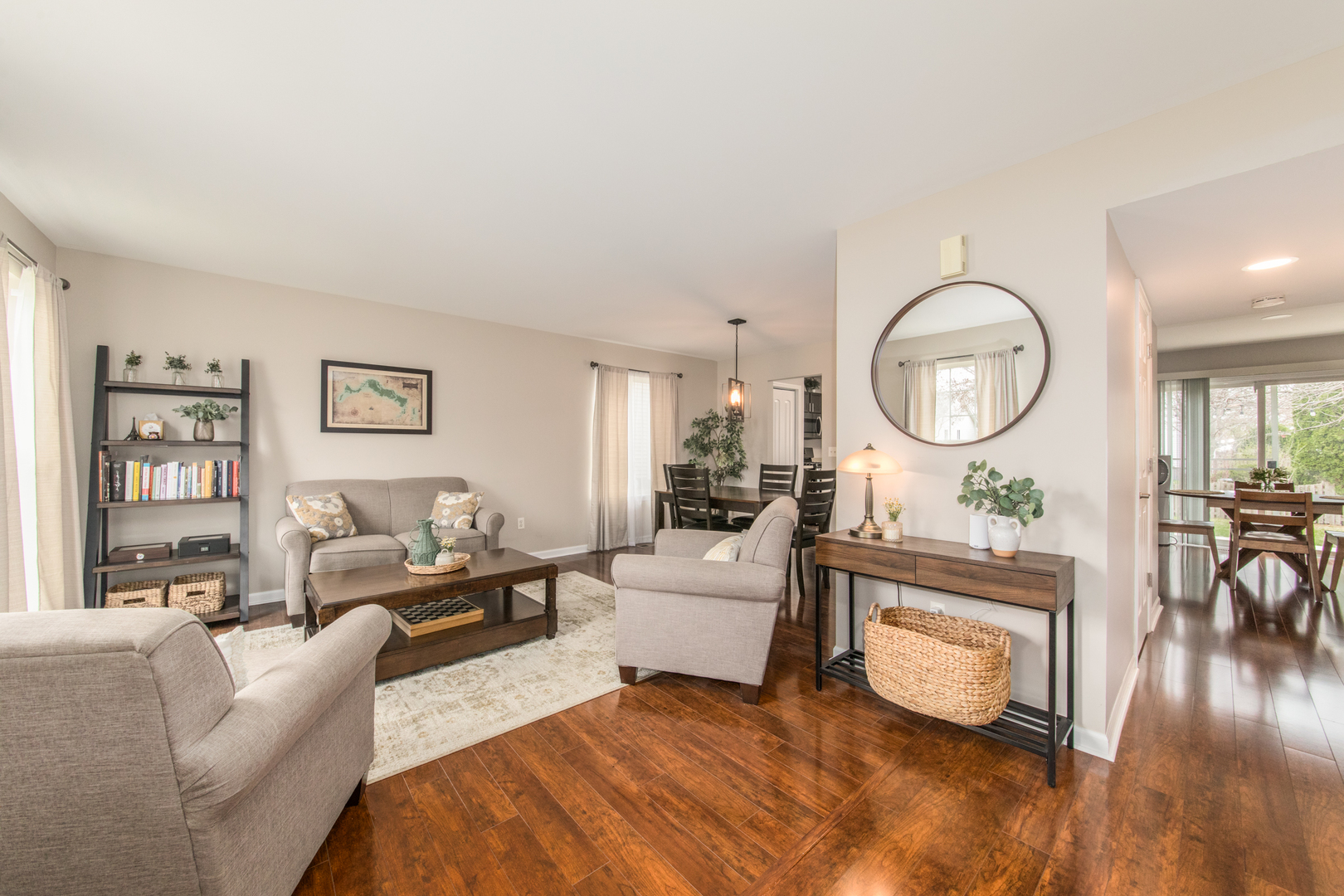 2043 Winchester Trail, Romeoville, IL 60446