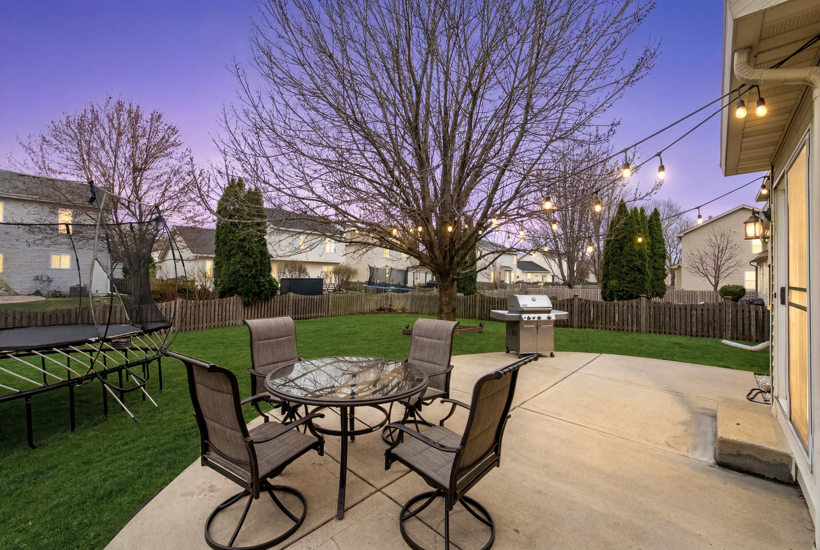 2043 Winchester Trail, Romeoville, IL 60446