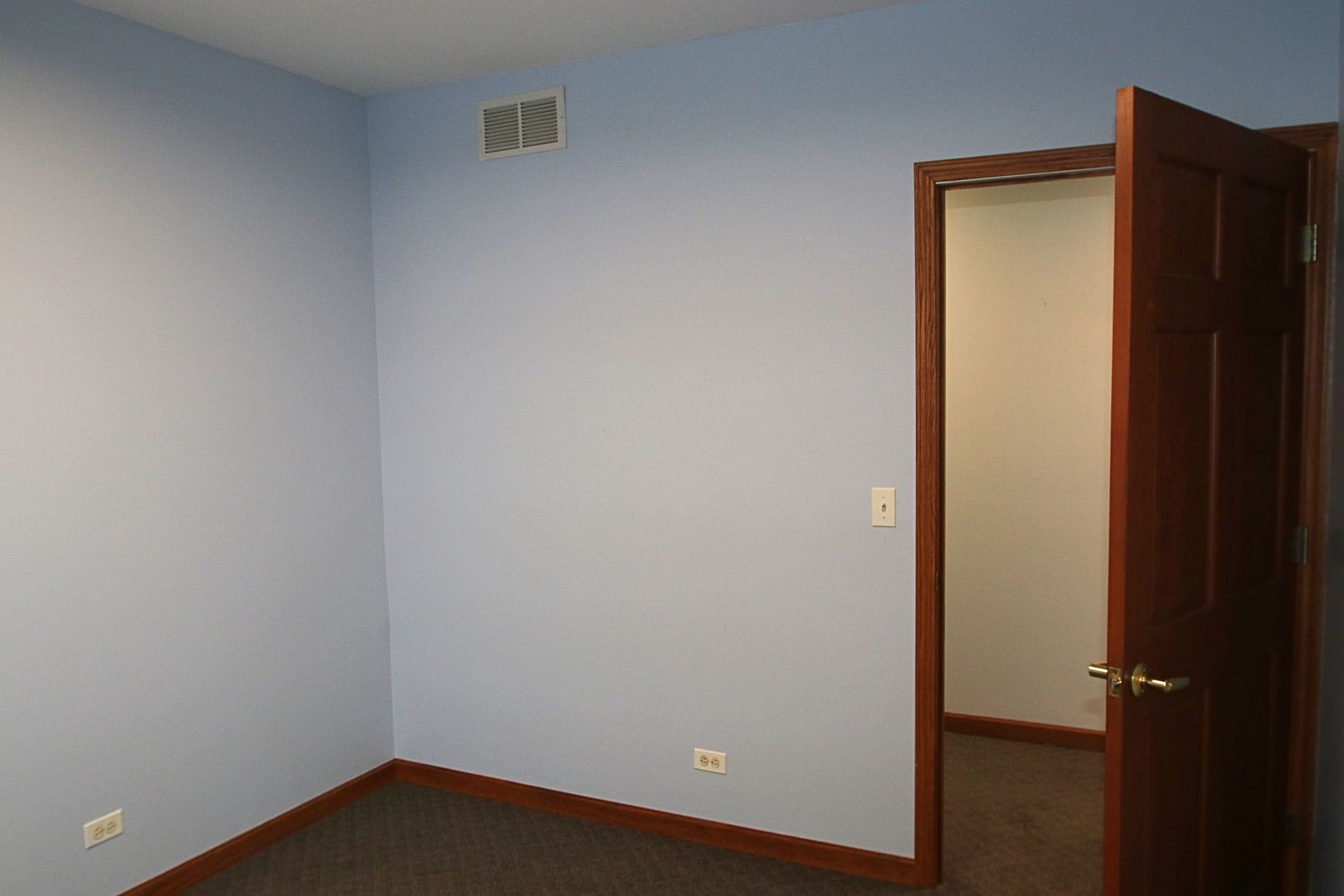 34 W Grand Avenue #102, Fox Lake, IL 60020