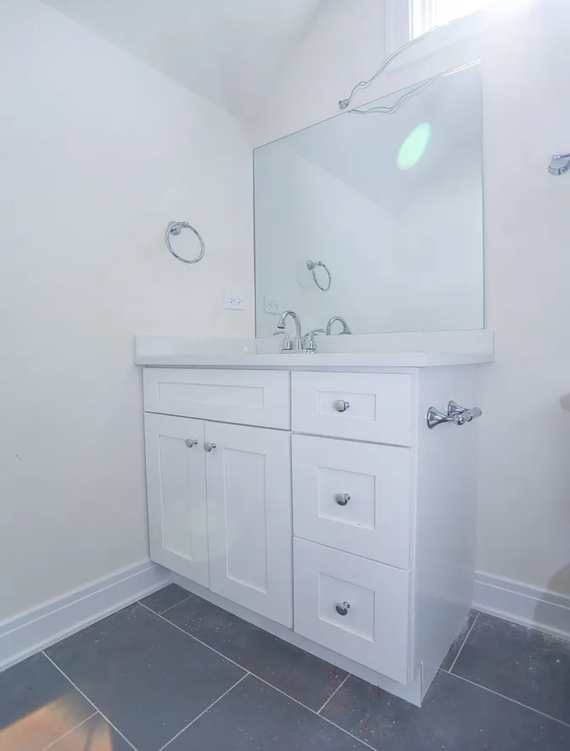 2342 N Lawndale Avenue, Chicago, IL 60647