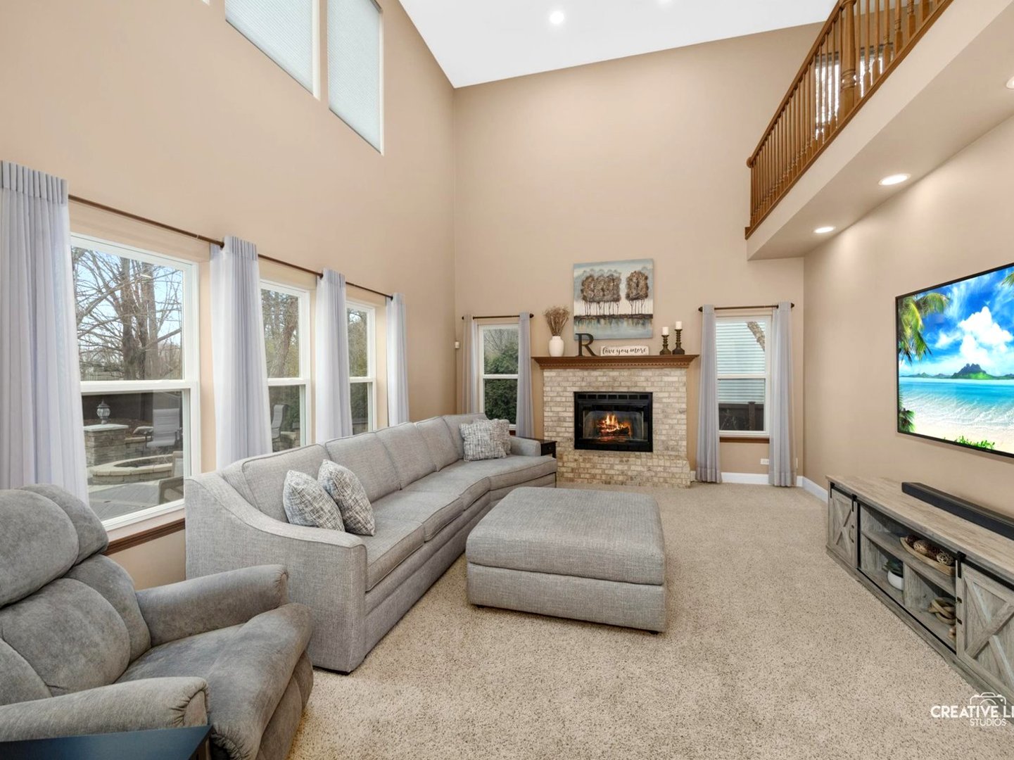 1524 W Mooseheart Road, North Aurora, IL 60542