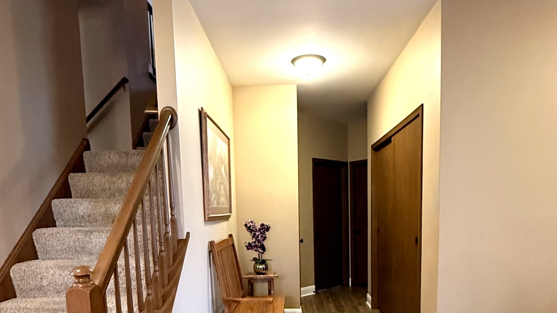 1524 W Mooseheart Road, North Aurora, IL 60542