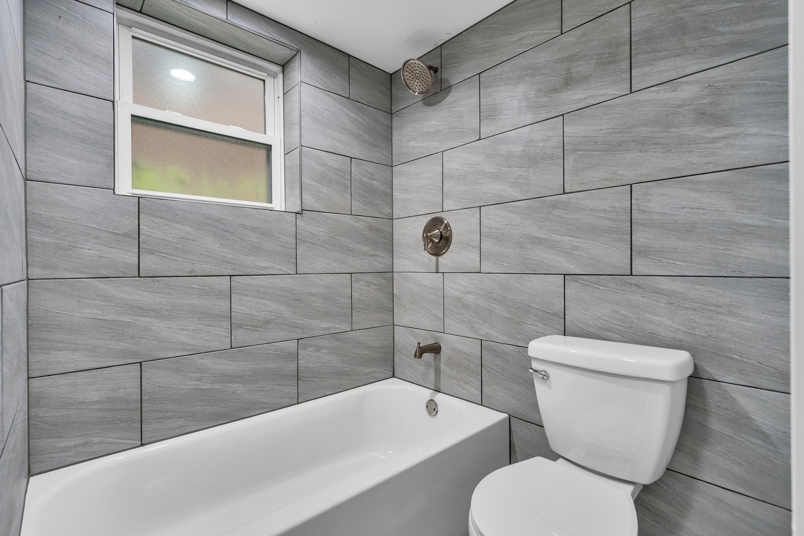 2424 W Hollywood Avenue #3, Chicago, IL 60659